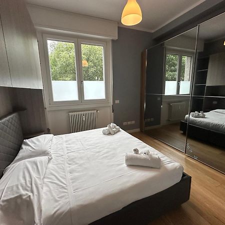 Metro Famagosta - Modern Suite Free Wifi & Parking Milano Esterno foto