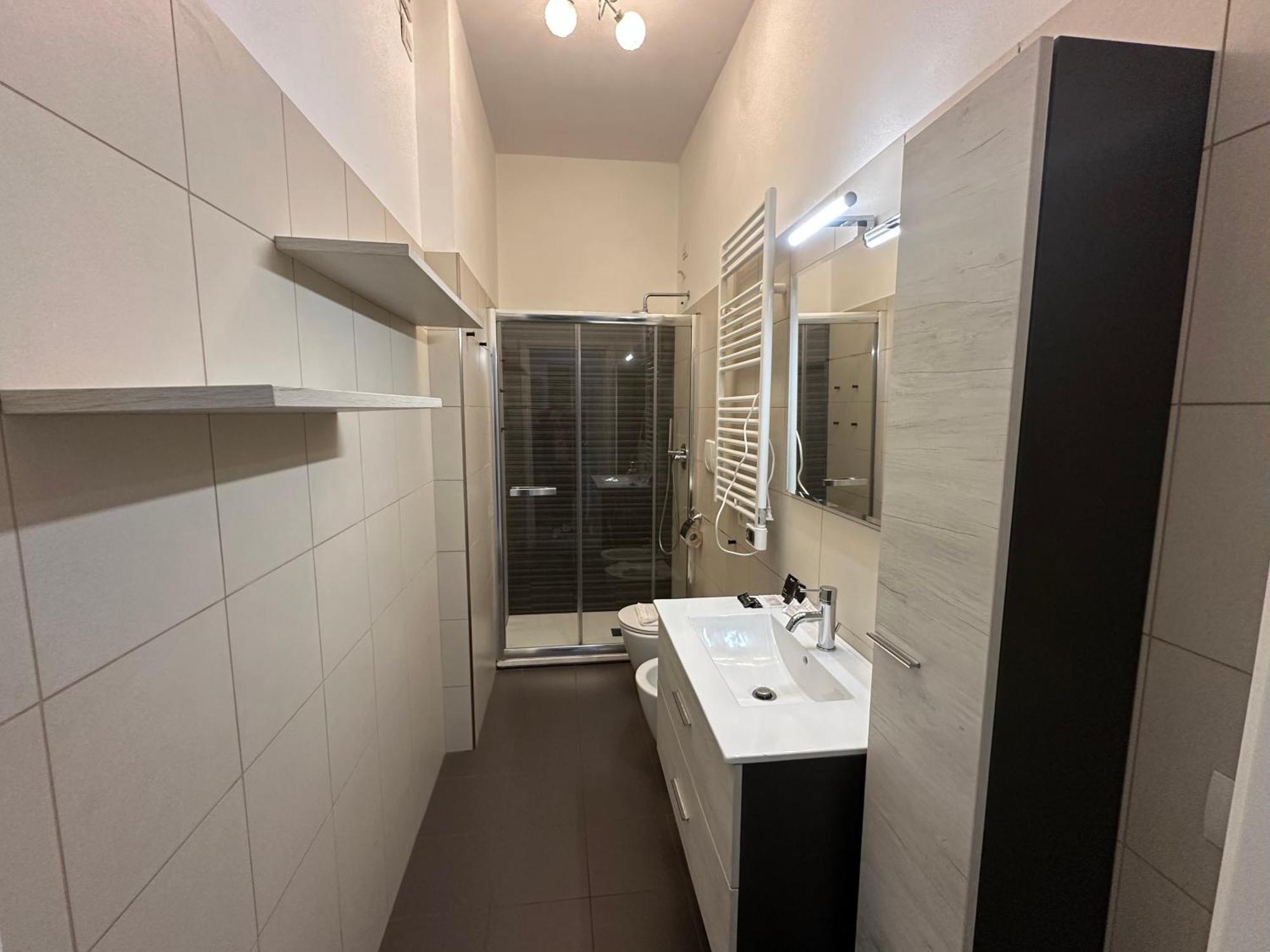 Metro Famagosta - Modern Suite Free Wifi & Parking Milano Esterno foto