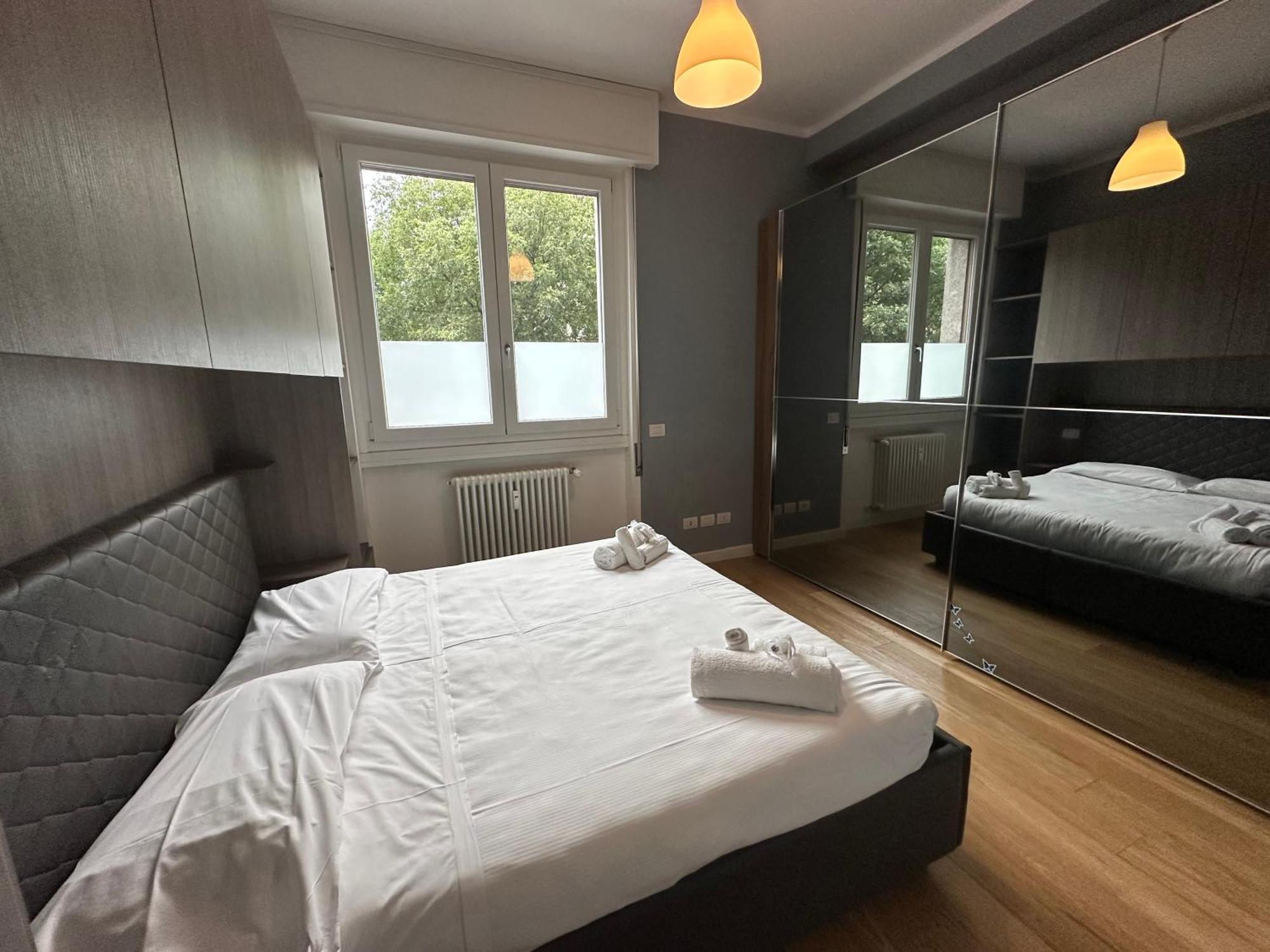 Metro Famagosta - Modern Suite Free Wifi & Parking Milano Esterno foto